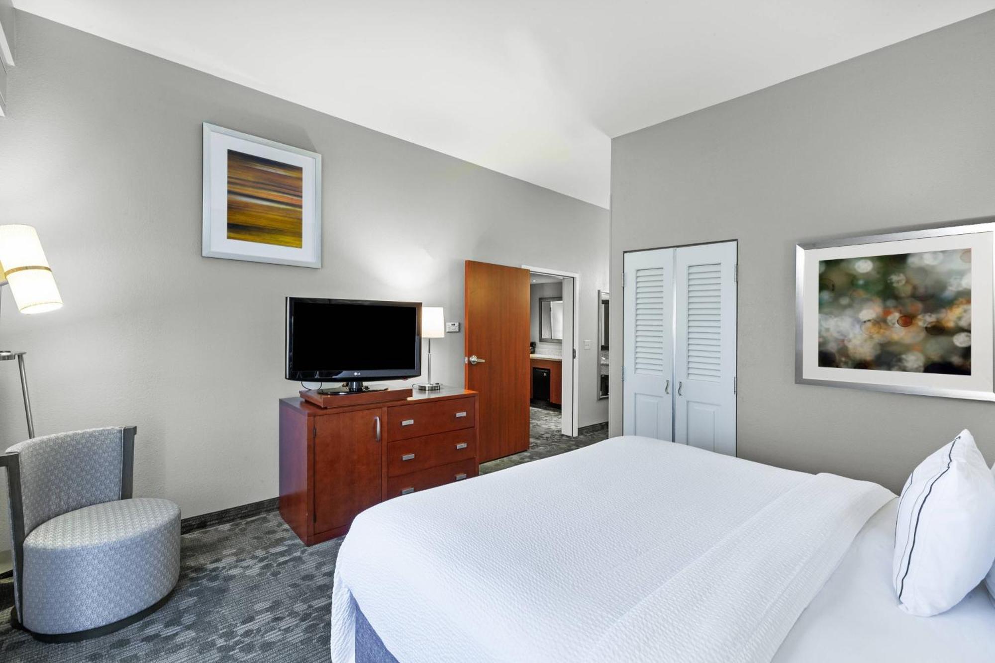 Hotel Courtyard By Marriott Tulsa Woodland Hills Exterior foto