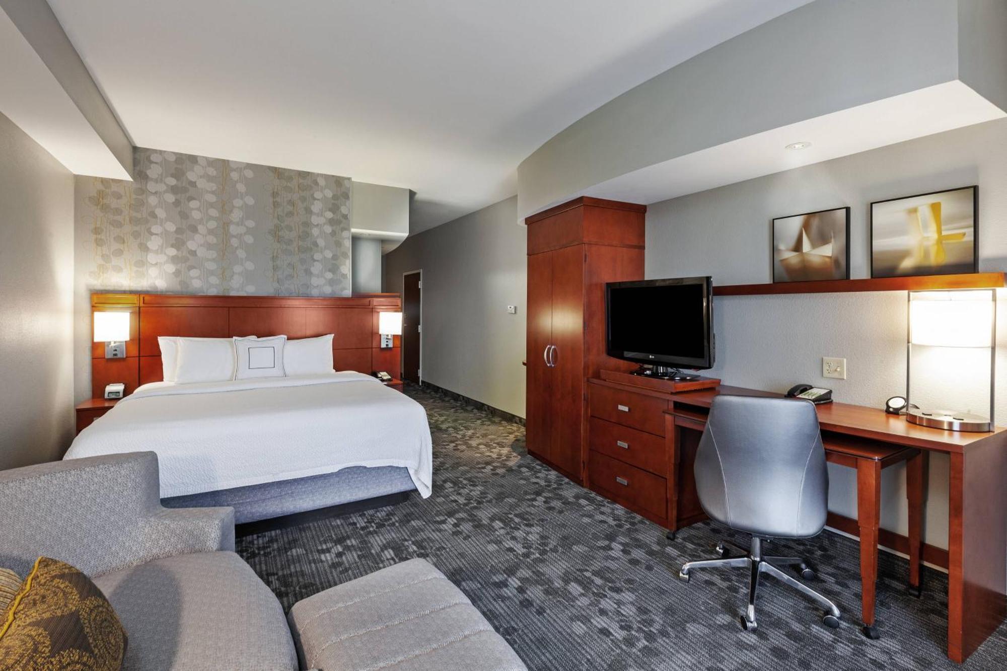 Hotel Courtyard By Marriott Tulsa Woodland Hills Exterior foto